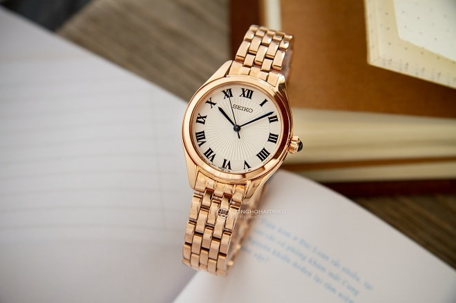 Đồng hồ Seiko nữ chống nước 5ATM phù hợp sử dụng hàng ngày