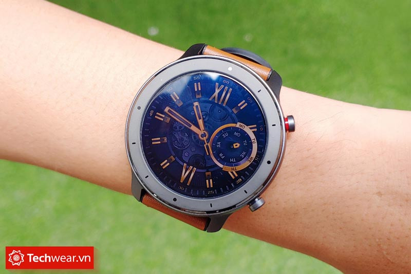 Huami Amazfit GTR theo dõi nhịp tim 24/7