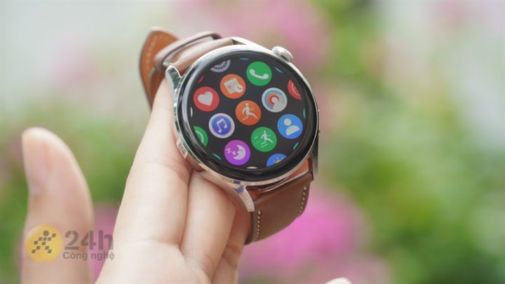 Đồng hồ thông minh nghe gọi nhắn tin: Giải pháp kết nối tối ưu trên cổ tay Đồng hồ thông minh nghe gọi nhắn tin: Giải pháp kết nối tối ưu trên cổ tay