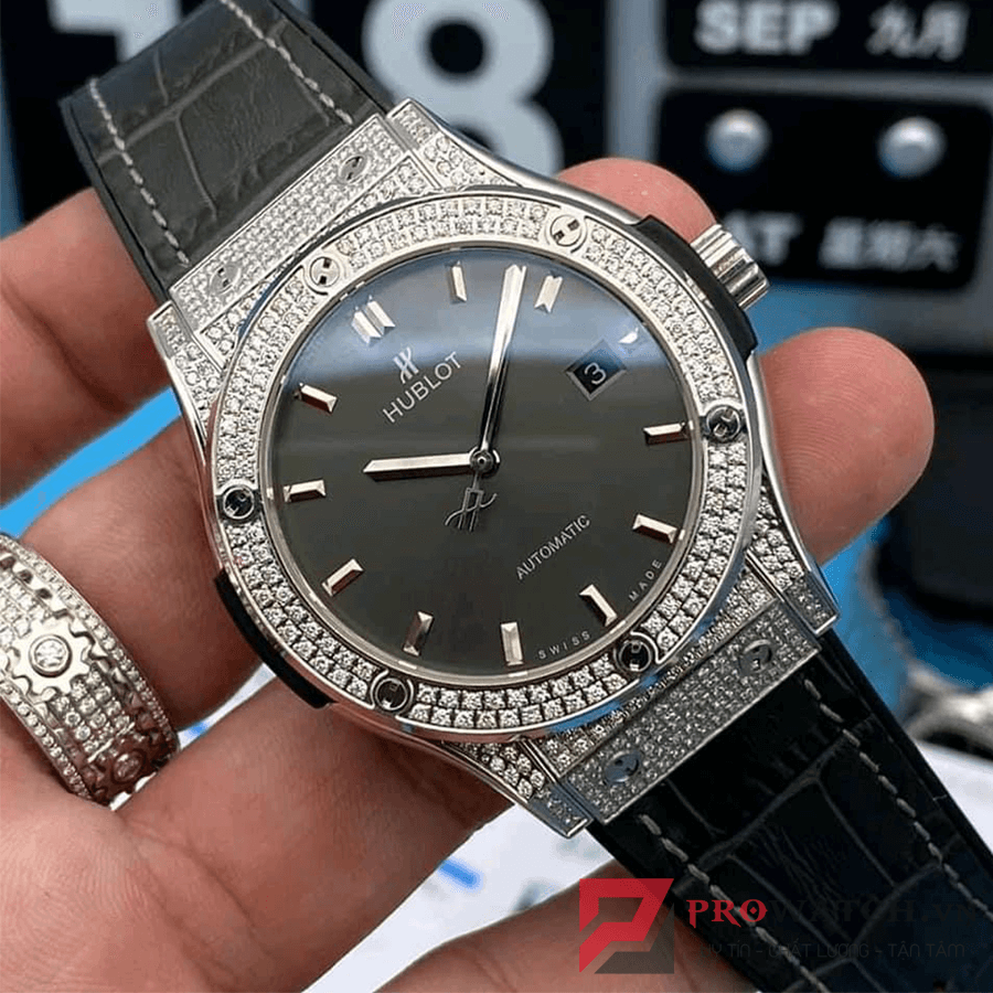 Thay Dây Da Đồng Hồ Hublot Classic Fusion: Nâng Tầm Đẳng Cấp Cho Cỗ Máy Thời Gian Của Bạn
