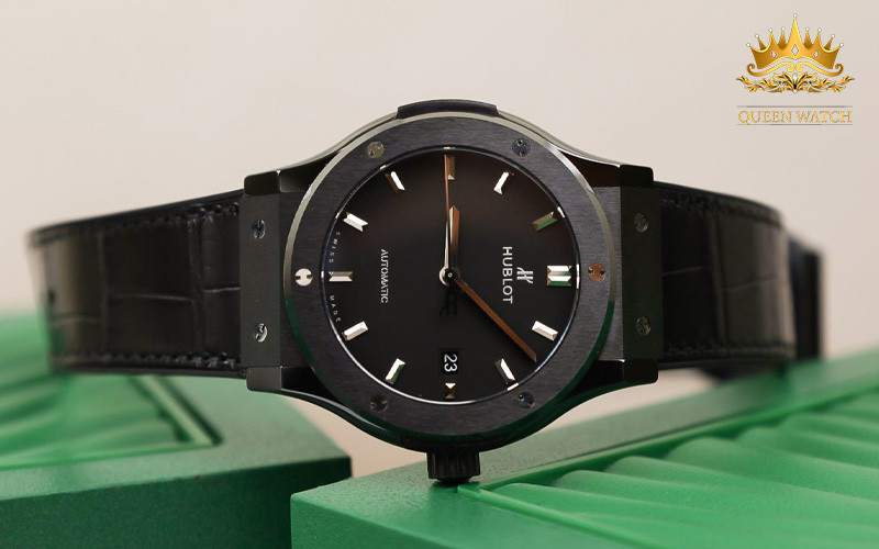 Phản hồi tích cực về đồng hồ Hublot nam siêu cấp Rep 1:1 từ khách hàng TPHCM
