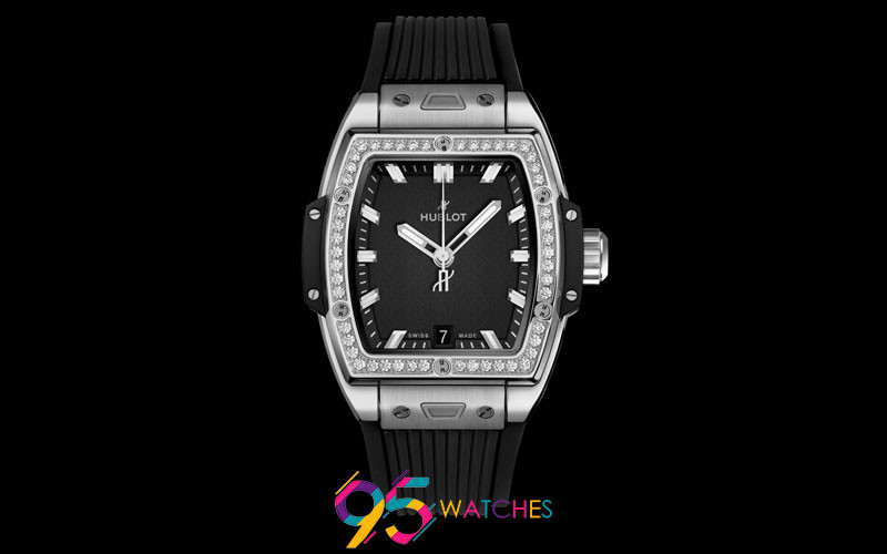 Đồng hồ Hublot Spirit of Big Bang Geneve Quartz với vỏ hình Tourneau