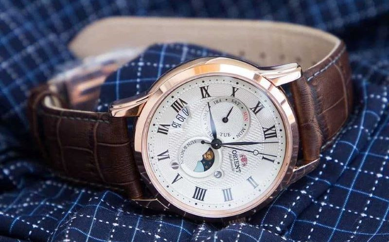 Kích thước là một trong những yếu tố quan trọng khi chọn mua dây đồng hồ Orient