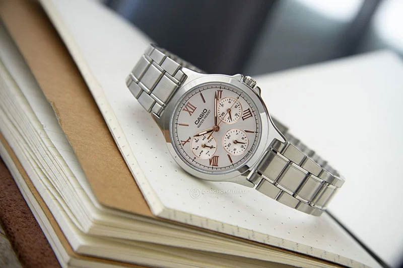Dịch vụ thay dây và chỉnh dây đồng hồ Casio nữ nhanh chóng, miễn phí