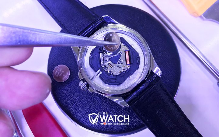 Kiểm tra và thay pin đồng hồ Casio Edifice EFR-539