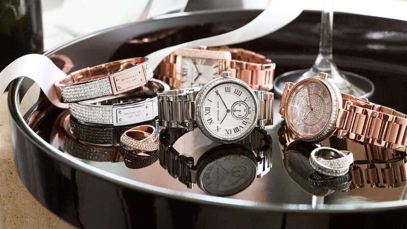 Kiểm tra lại chức năng đồng hồ Michael Kors sau khi thay pin