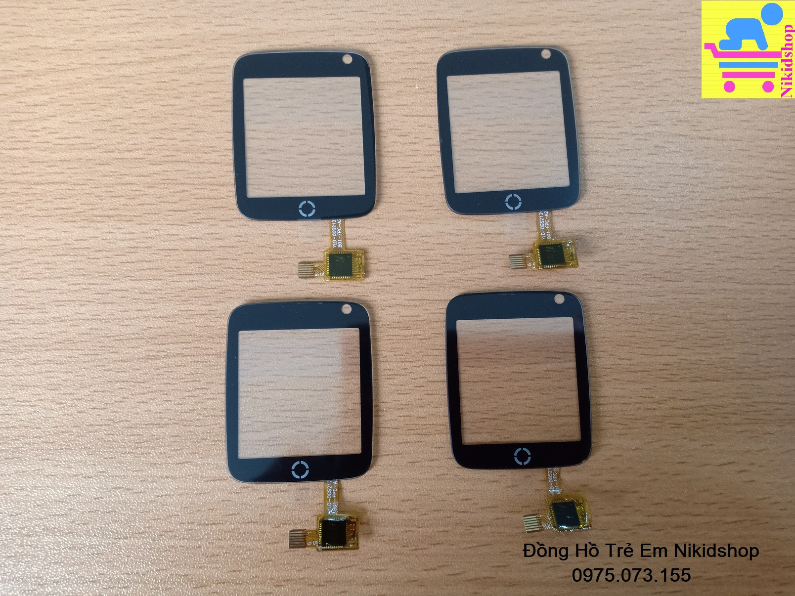 Mặt kính đồng hồ định vị Q528 GPS bền đẹp