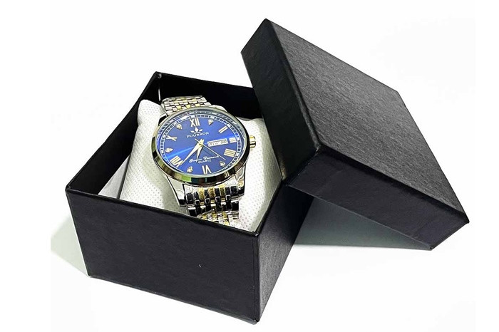 Hình ảnh xưởng in chuyên nghiệp sản xuất hộp giấy đựng đồng hồ chất lượng cao