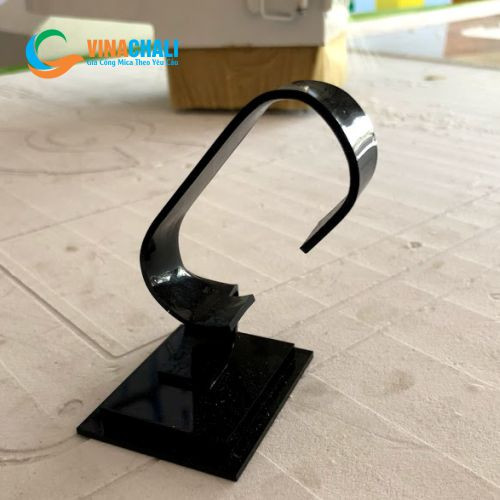 kệ để đồng hồ đơn cho cửa hàng