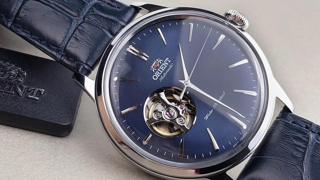 Đồng hồ chạy chậm khi pin yếu