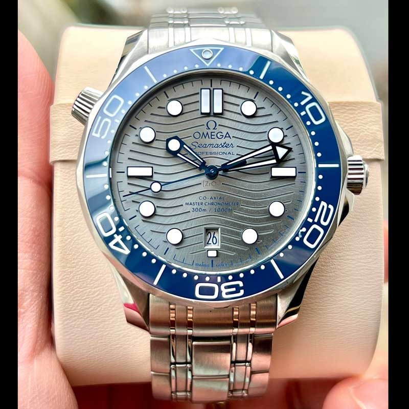 Đồng hồ Omega phiên bản cũ được đánh giá cao về độ bền, chất lượng
