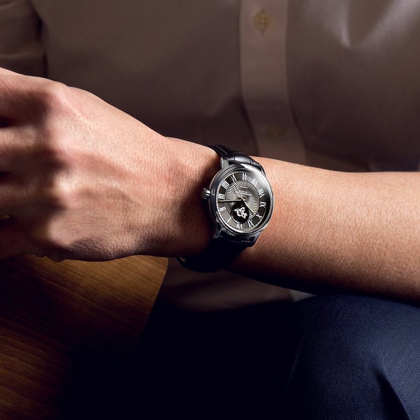 Cải tiến vật liệu gốm, đồng và thép trên đồng hồ Raymond Weil Maestro