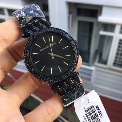 Đồng hồ Michael Kors nữ màu đen: Biểu tượng của sự sang trọng và cá tính