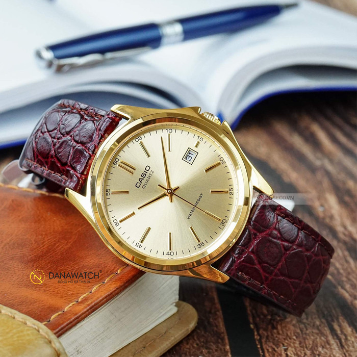 Cận cảnh mặt kính khoáng của đồng hồ Casio MTP-1183Q-9ADF