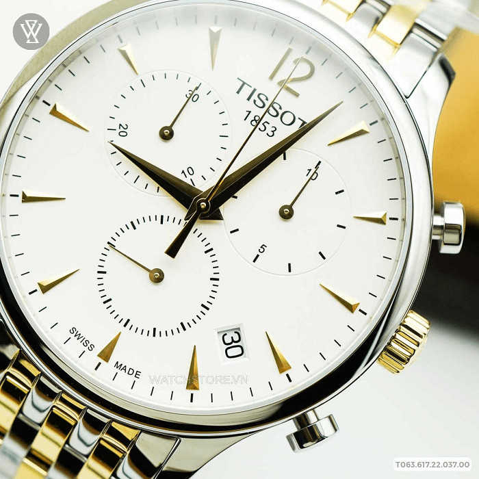 Cận cảnh mặt đồng hồ Tissot chính hãng TPHCM bằng thép không gỉ sáng bóng