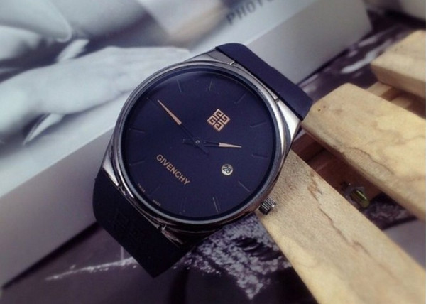 Đồng Hồ Givenchy Của Nước Nào? Khám Phá Nguồn Gốc Thương Hiệu Pháp