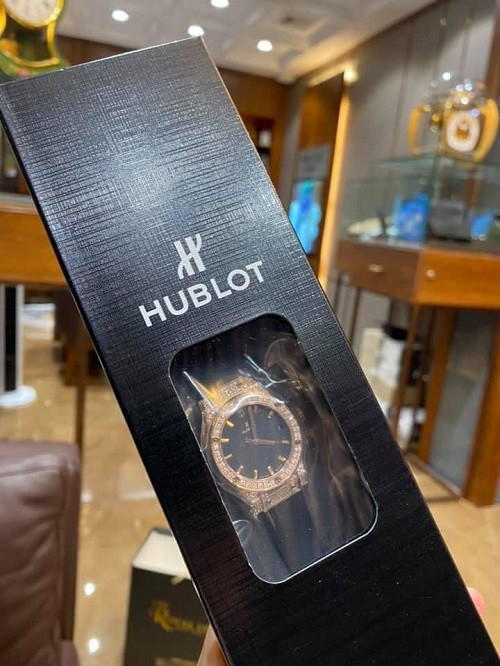 Quy trình mua bán đồng hồ Hublot cũ chính hãng nhanh chóng, minh bạch