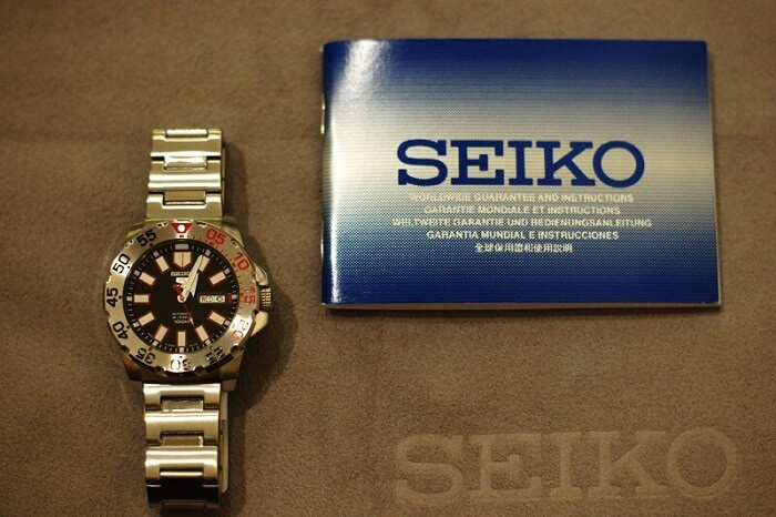 Hiểu rõ rủi ro khi mua đồng hồ Seiko Nhật Bản theo hình thức xách tay