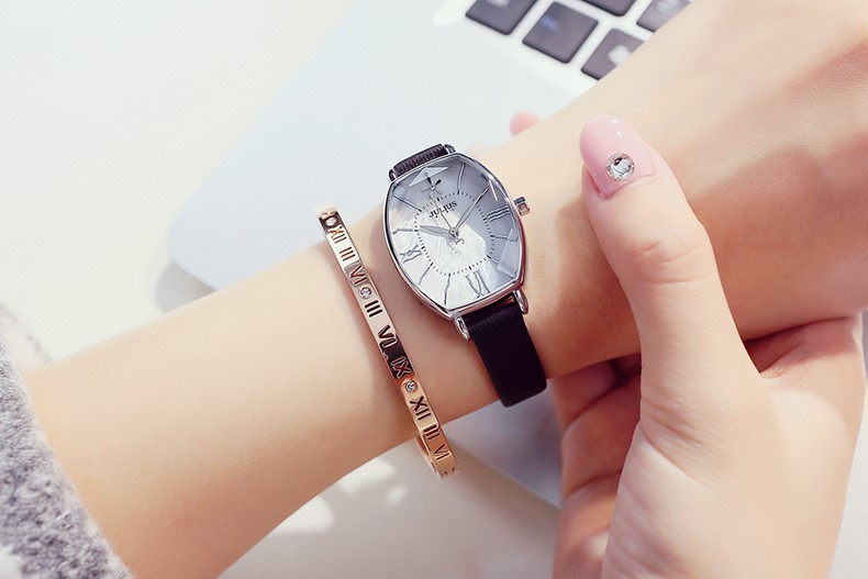 Cách đo và chọn kích thước đồng hồ đeo tay phù hợp với cổ tay nữ