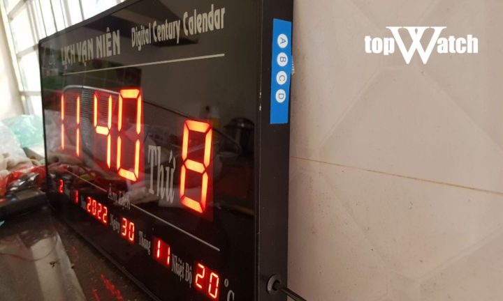 Các nút điều chỉnh cơ bản trên đồng hồ vạn niên treo tường