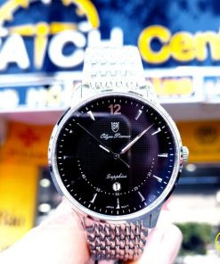 Olym Pianus OP5709MS-D, một ví dụ về đồng hồ Quartz với mặt số sạch, phù hợp cho mọi phong cách.