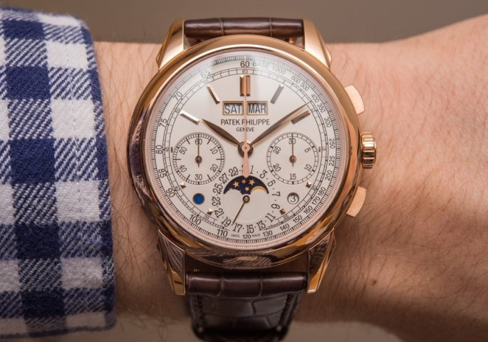 Patek Philippe 5270R-001 Perpetual Calendar Chronograph với dây da cá sấu cao cấp, minh họa việc thay dây da đồng hồ Patek Philippe.