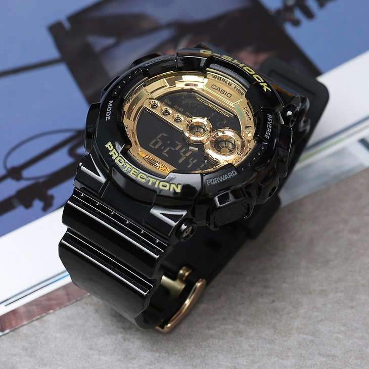 Đồng hồ điện tử G-SHOCK GD-100GB-1DR nổi tiếng với độ bền cao