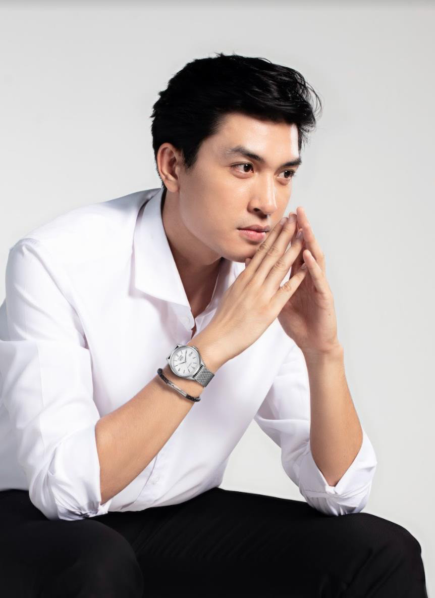 Mẫu Citizen C7 Casual NH8390-89A, phù hợp với phong cách đơn giản, lịch sự trong xu hướng đồng hồ nam 2020.
