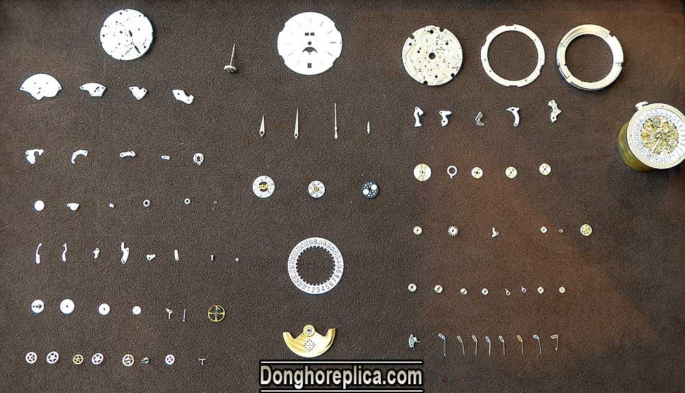 Ảnh minh họa các phụ kiện đồng hồ Patek Philippe