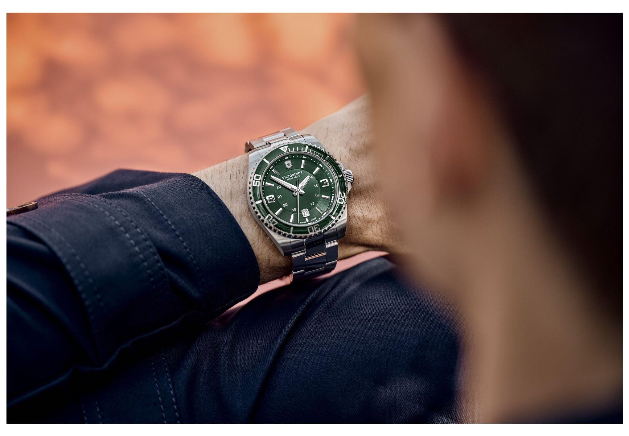 Đồng hồ Victorinox Maverick với phong cách mạnh mẽ và đa dụng cho hoạt động ngoài trời