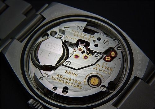 Cấu tạo bộ máy quartz trong đồng hồ đeo tay