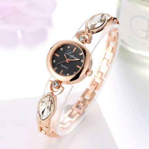 Đồng Hồ Quartz Nữ Dây Kim Loại: Biểu Tượng Của Sự Thanh Lịch Vượt Thời Gian