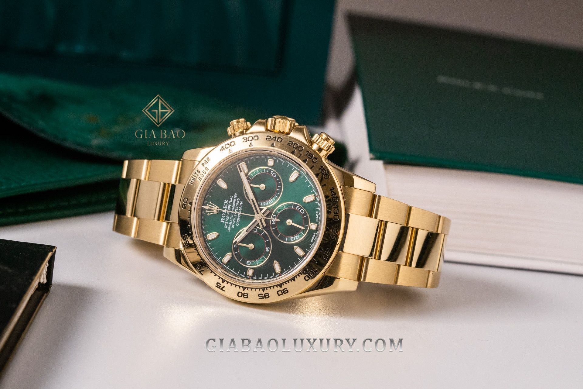 Giá Đồng Hồ Rolex Cosmograph Daytona 116508 Mặt Số Xanh Lá: Từ "Ế Hàng" Đến Biểu Tượng Được Săn Lùng