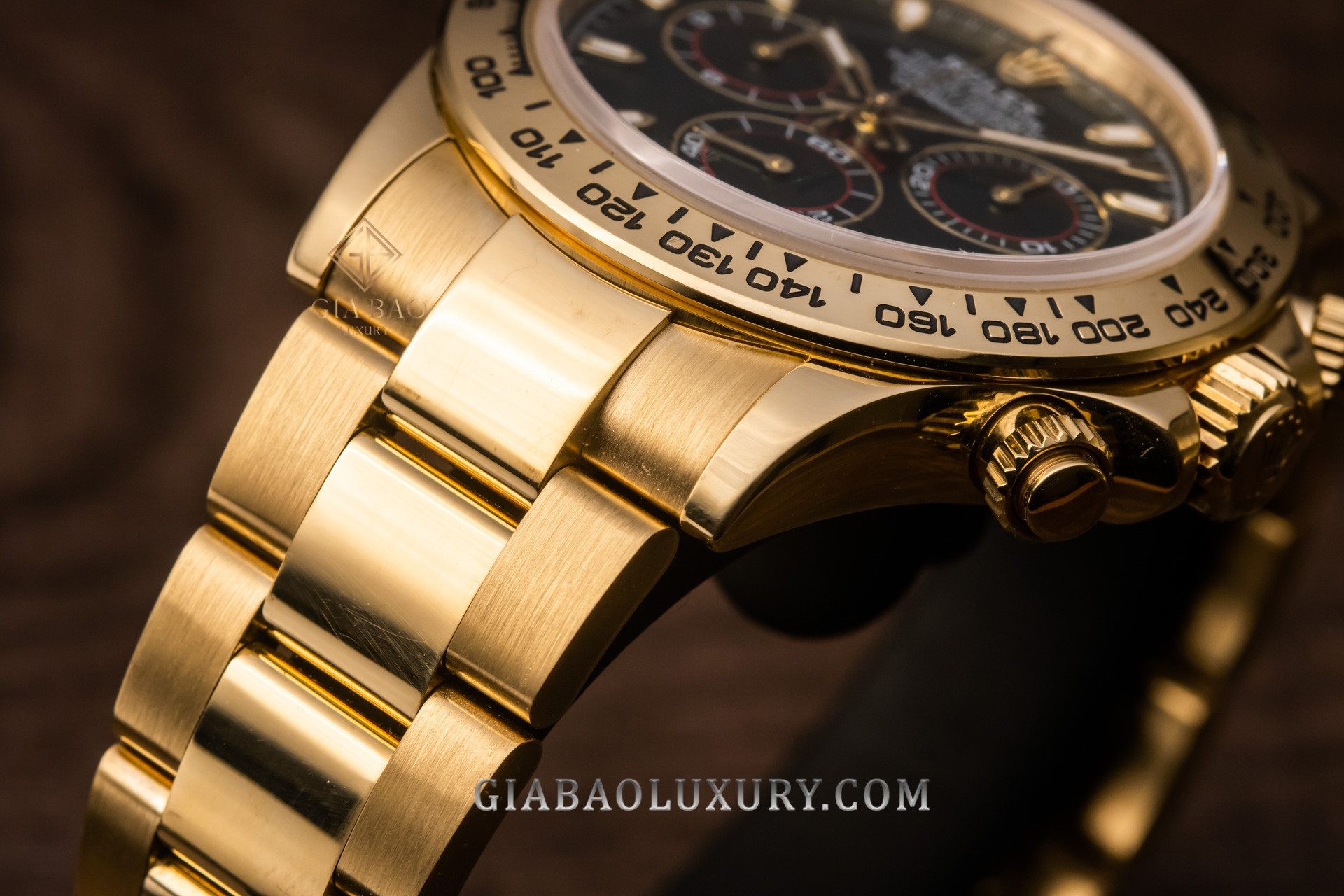 Giá Đồng Hồ Rolex Cosmograph Daytona 116508 Mặt Số Xanh Lá: Từ "Ế Hàng" Đến Biểu Tượng Được Săn Lùng