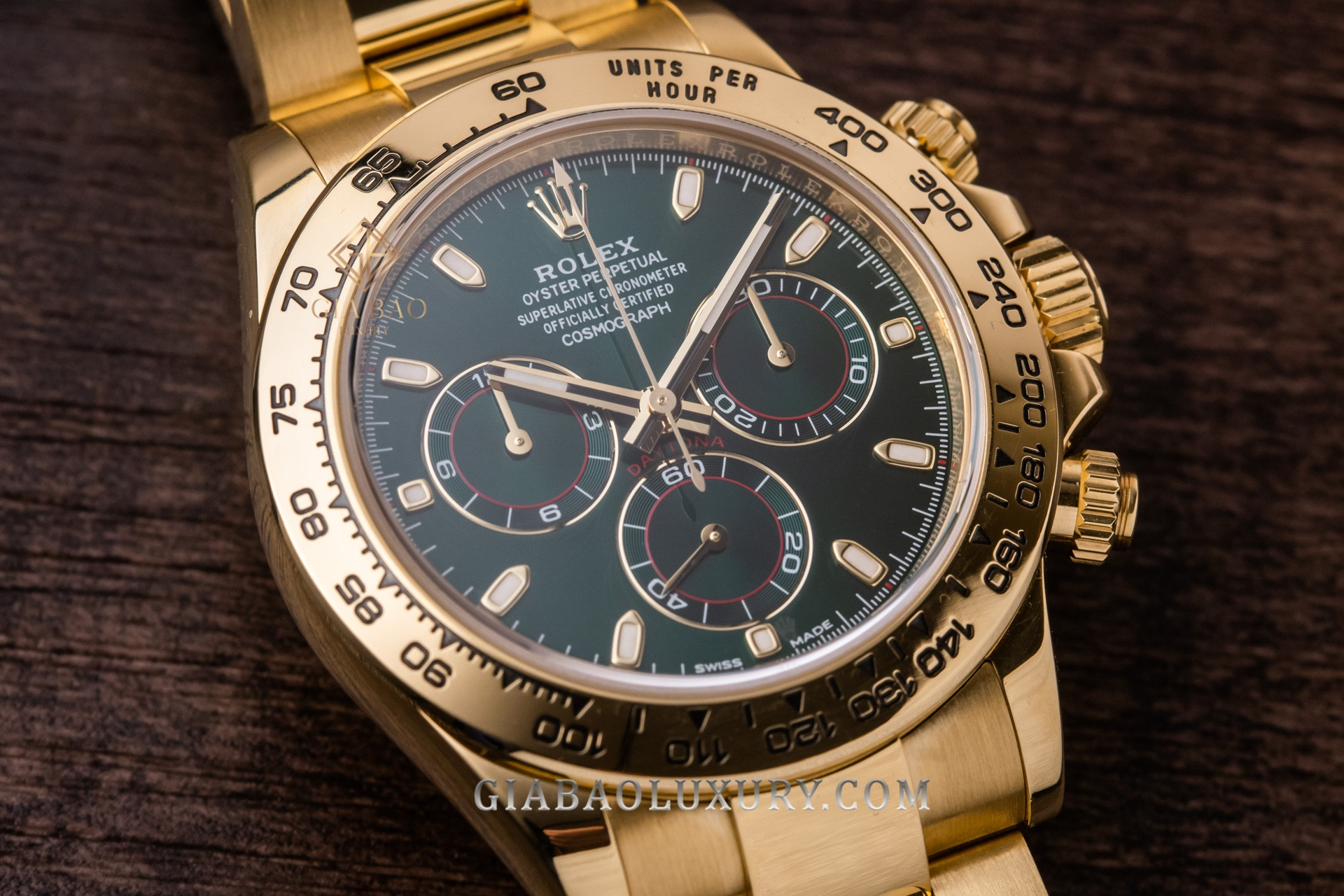Giá Đồng Hồ Rolex Cosmograph Daytona 116508 Mặt Số Xanh Lá: Từ "Ế Hàng" Đến Biểu Tượng Được Săn Lùng