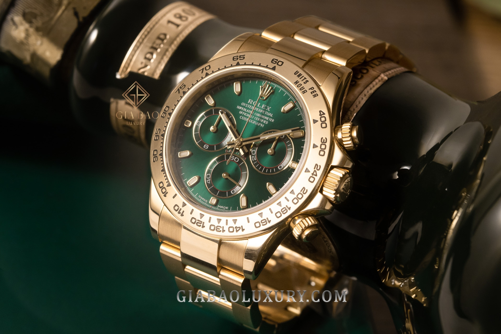 Giá Đồng Hồ Rolex Cosmograph Daytona 116508 Mặt Số Xanh Lá: Từ "Ế Hàng" Đến Biểu Tượng Được Săn Lùng