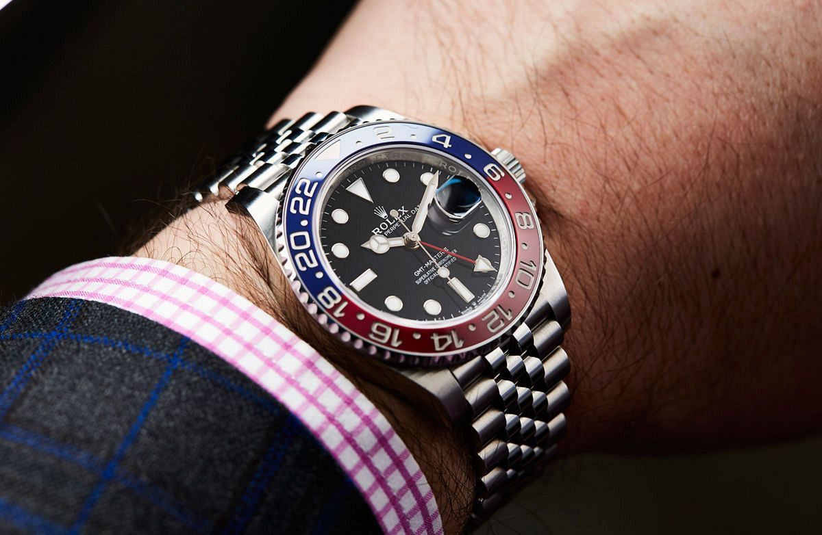 Bộ máy Calibre 3285 mạnh mẽ bên trong đồng hồ Rolex GMT-Master II