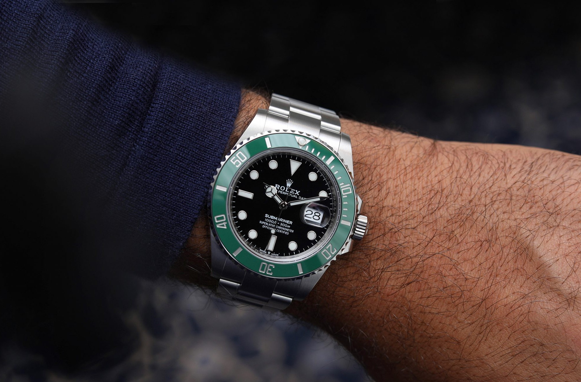 Đồng hồ Rolex Submariner 41mm Date 126610LV với mặt số đen và viền xanh lá