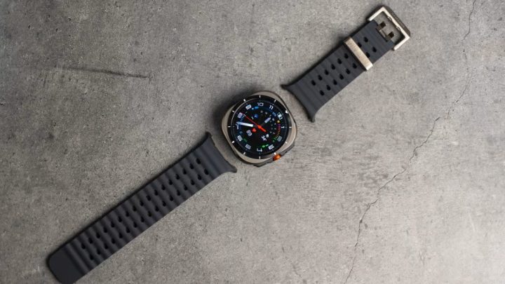Đánh giá đồng hồ Samsung Galaxy Watch Ultra với nút bấm vật lý