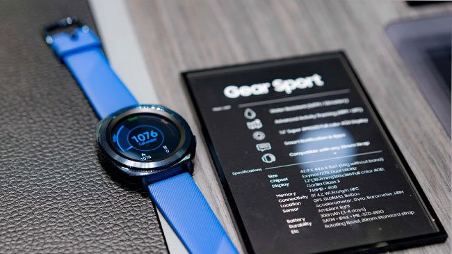 Dây đeo đồng hồ thông minh Samsung Gear Sport 2018 có thể thay đổi