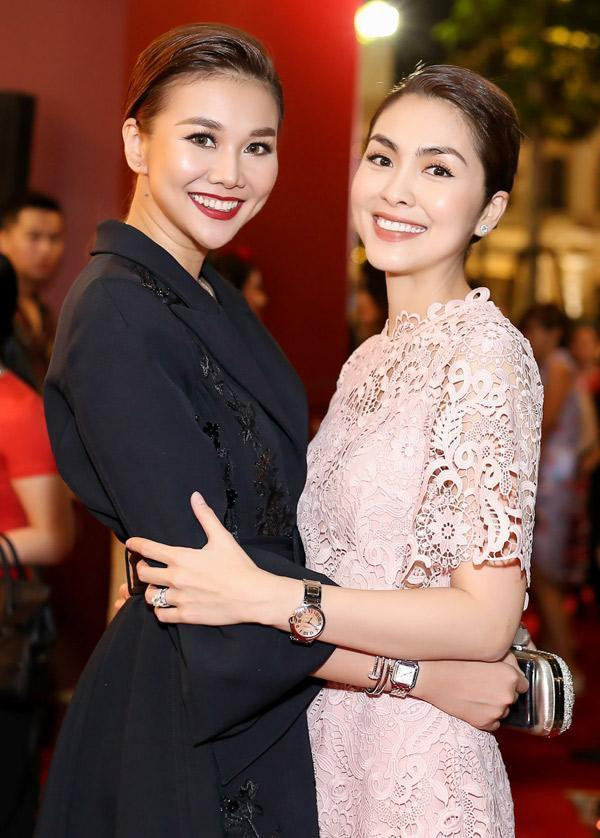 Thanh Hằng đeo đồng hồ và trang sức trị giá 3 tỷ đồng tại sự kiện