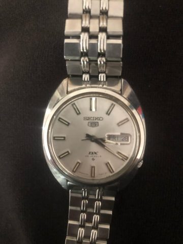 Cách Chỉnh Giờ Đồng Hồ Seiko 5: Hướng Dẫn Chi Tiết Cho Người Mới Bắt Đầu