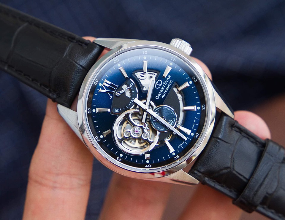Mẫu đồng hồ Orient Star tinh xảo, thể hiện phong cách thanh lịch và sang trọng của Orient trong bài so sánh đồng hồ Citizen và Orient