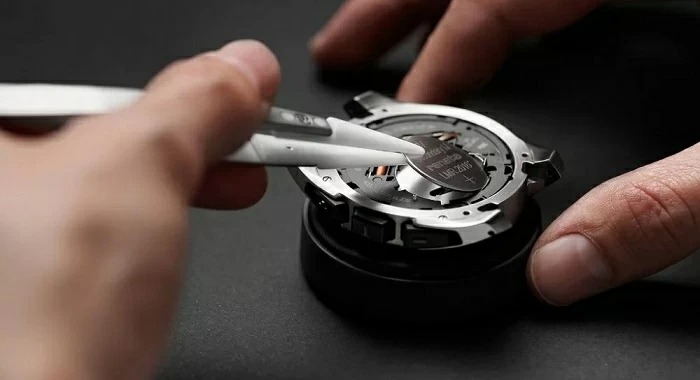Hướng Dẫn Chi Tiết Cách Sử Dụng và Bảo Quản Đồng Hồ Olym Pianus Lộ Cơ