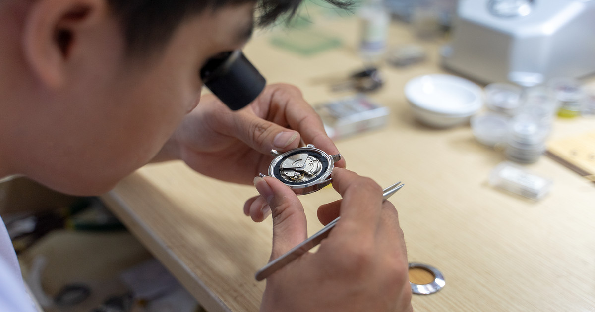 Chứng nhận Service Center của Movado, khẳng định dịch vụ sửa chữa đồng hồ uy tín