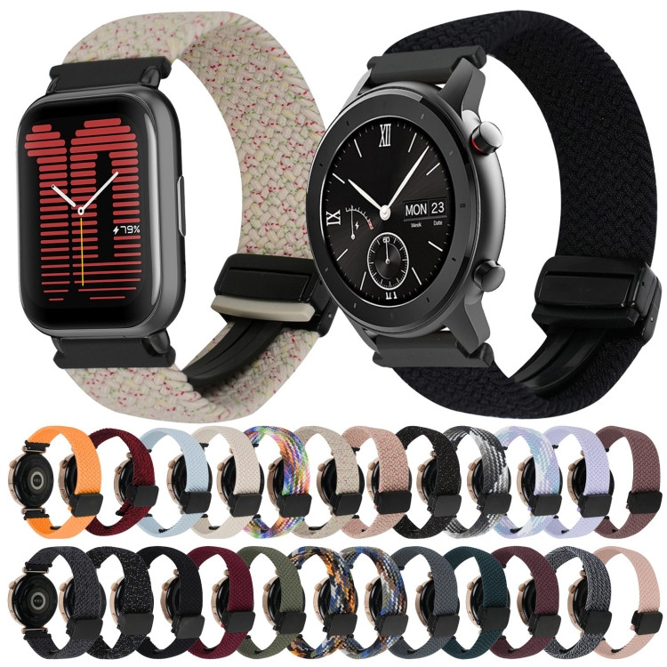 Dây đeo đồng hồ Amazfit Bip bện từ tính được đeo trên cổ tay, cho thấy sự vừa vặn và phong cách