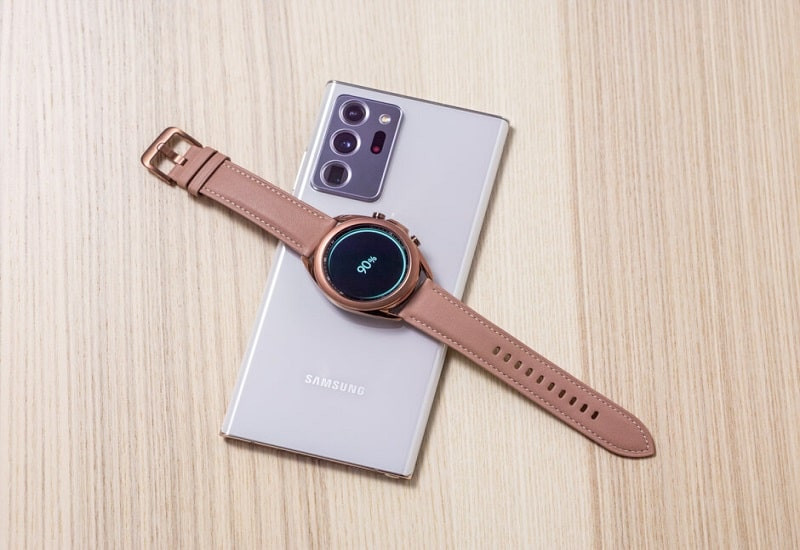 Galaxy Watch 3 với dây da sang trọng và màn hình sắc nét