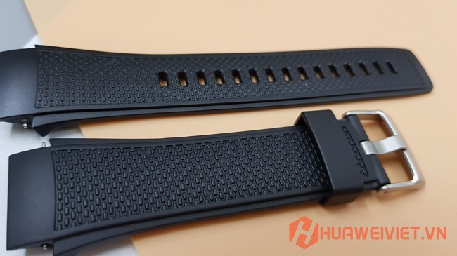 Mặt trong của dây đeo đồng hồ Huawei Watch 2 cao su với các lỗ điều chỉnh kích thước