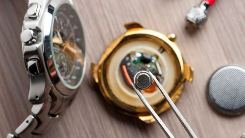 Thay pin đồng hồ Casio chính hãng