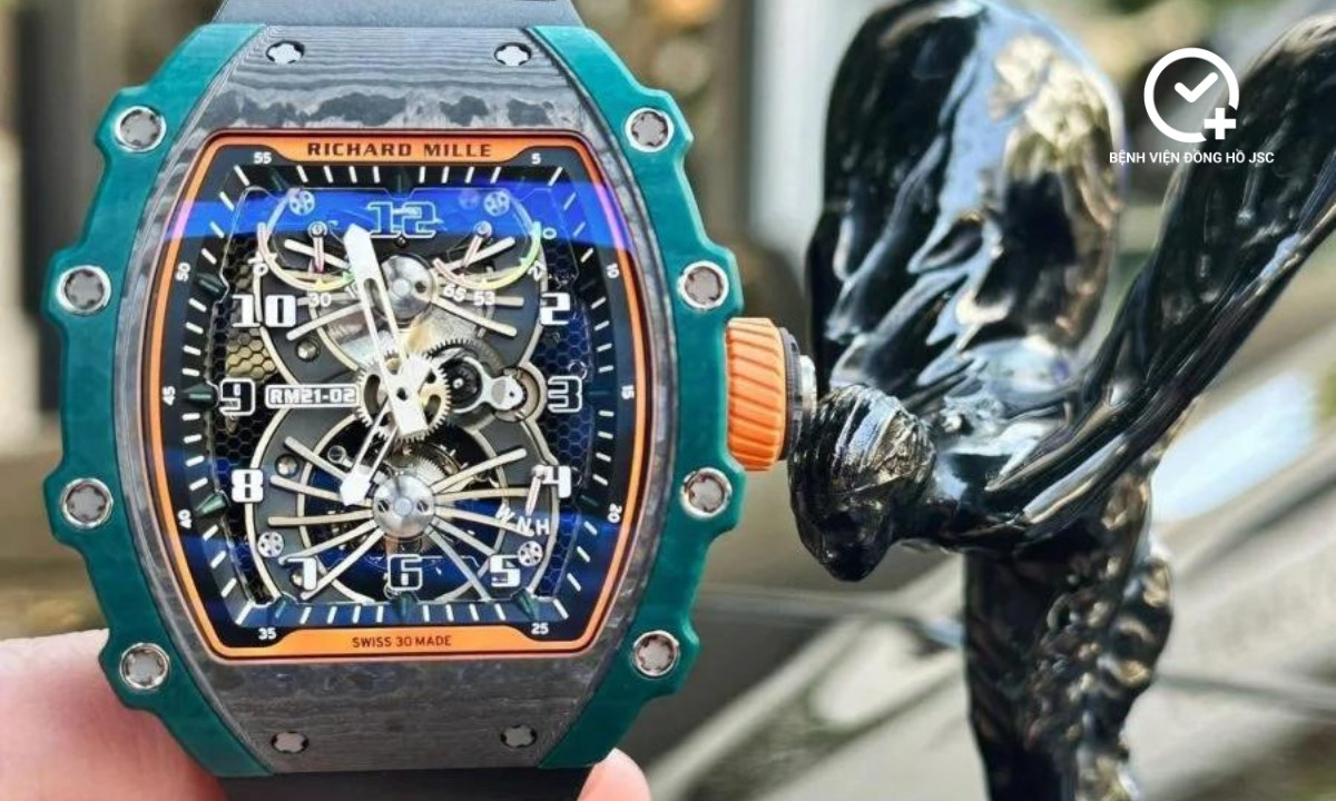Thiết kế độc đáo và ấn tượng của đồng hồ Richard Mille, với mặt số lộ cơ